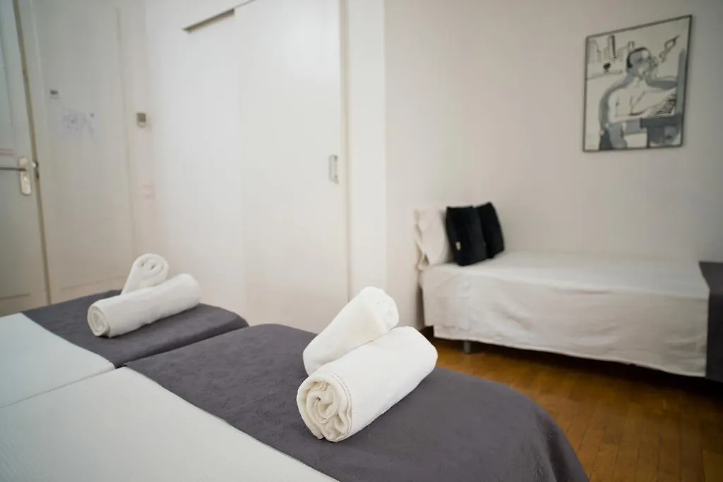 Petit Hotel-1